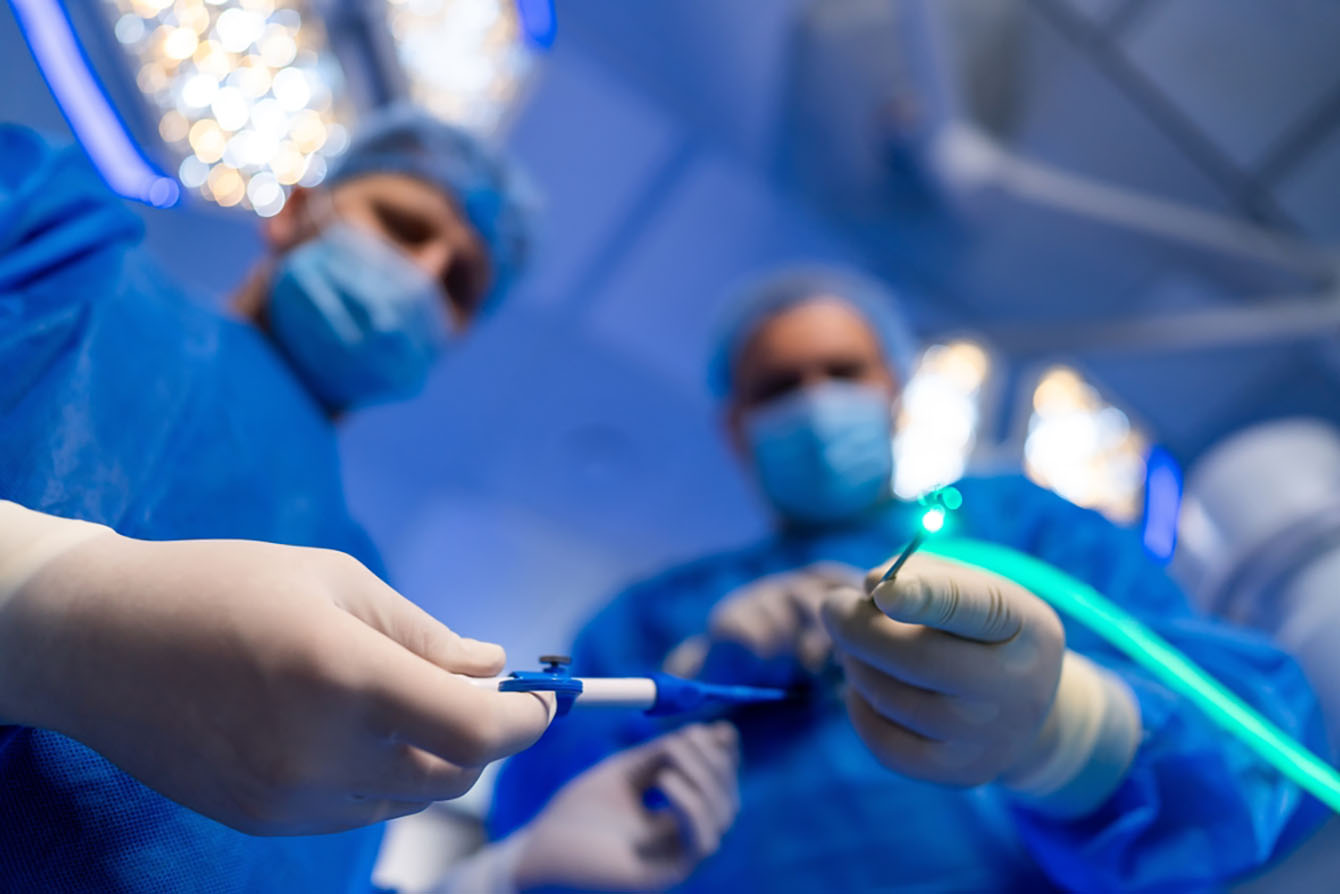 Main Complications of Cataract Surgery: Expert Guide by Neil Modi, FRCOphth